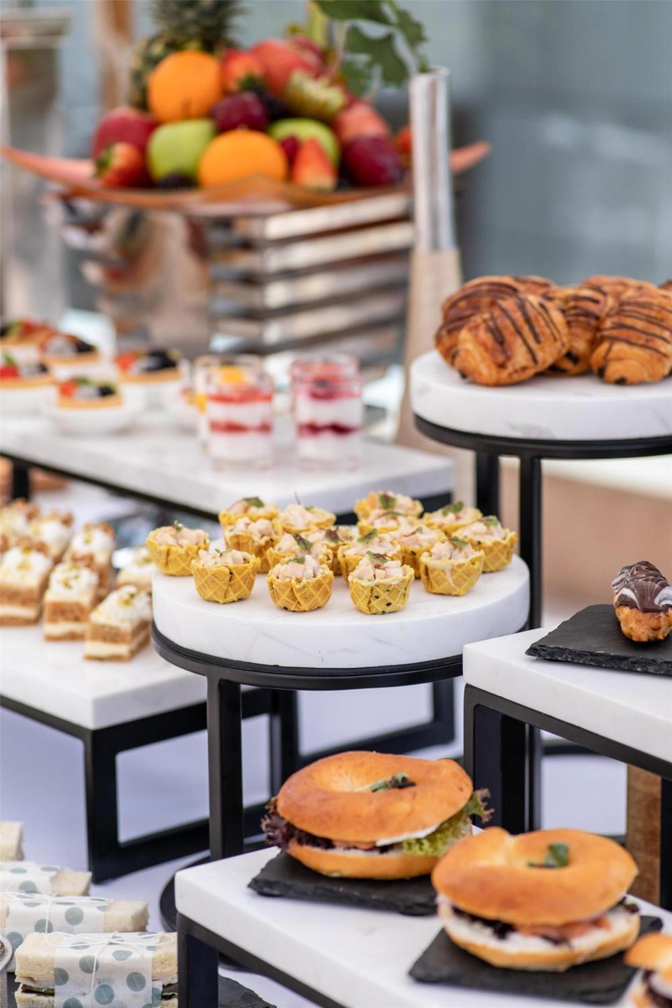 Radisson Blu Hotel, Media 4* Dubai